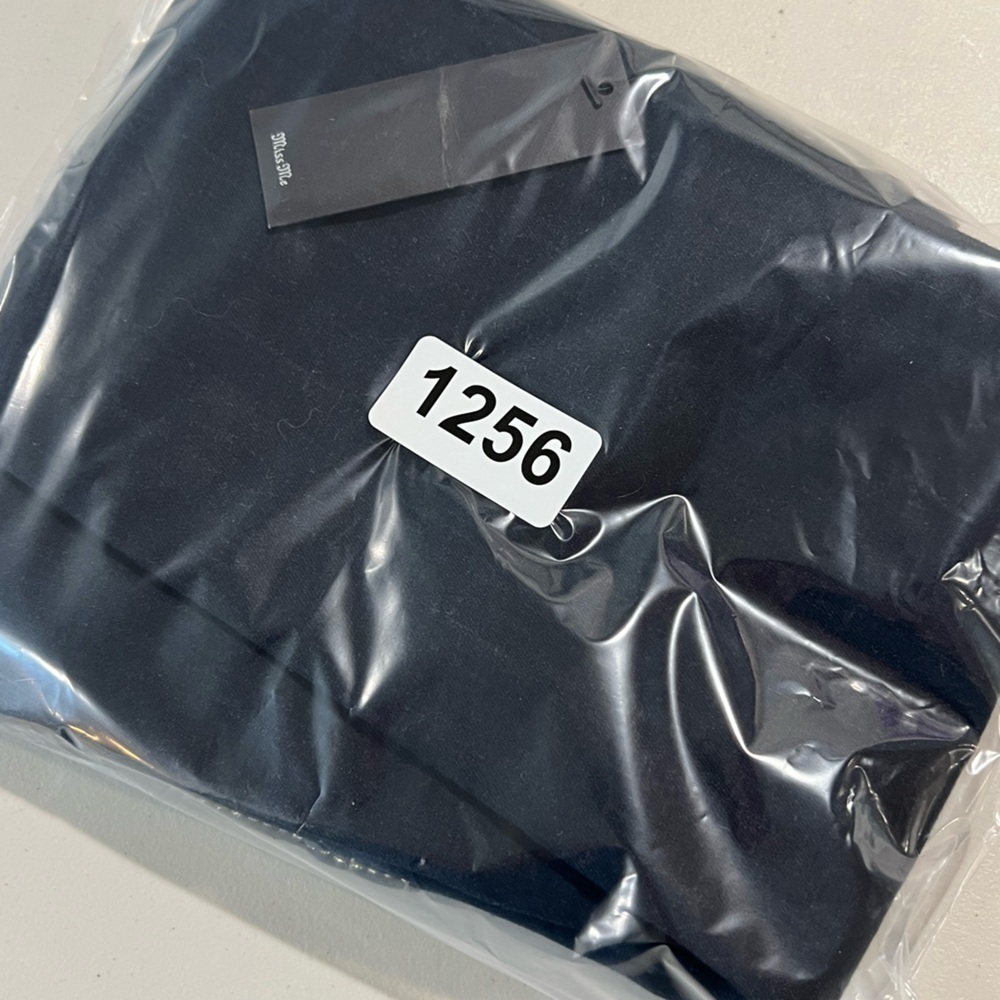 NWT Miss Me Pop Wing Size 26 Signature Skinny Studded Jeweled Dark Wash Jeans - Picture 16 of 16